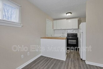 898 Racine Ave in Columbus, OH - Building Photo - Building Photo