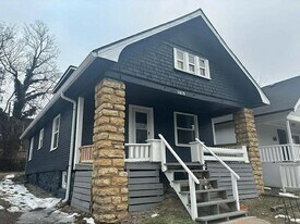 3815 Highland Ave in Kansas City, MO - Building Photo