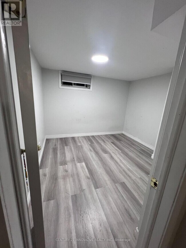 727 Brimley Rd in Toronto, ON - Building Photo - Building Photo