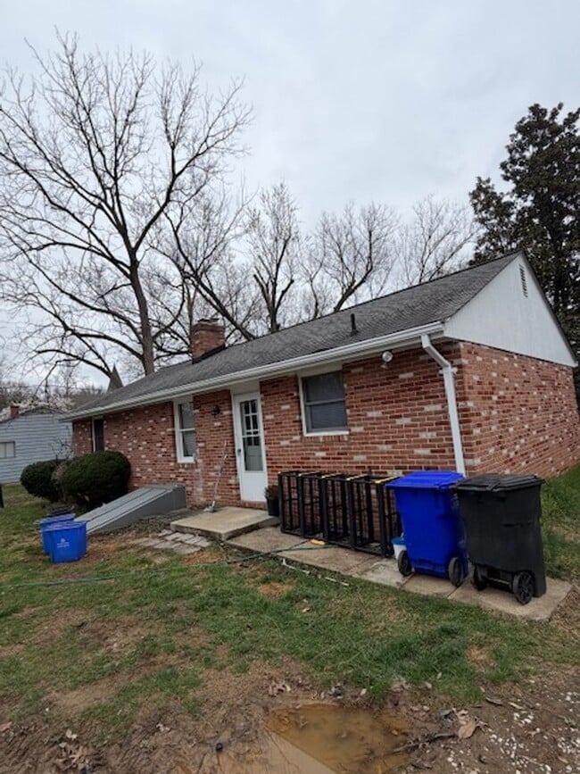 17812 Washington Grove Ln in Gaithersburg, MD - Building Photo - Building Photo