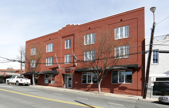 Water Street Apartments in Charlottesville, VA - Foto de edificio - Building Photo