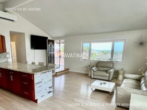 1389 Nanialii St in Kailua, HI - Building Photo - Building Photo