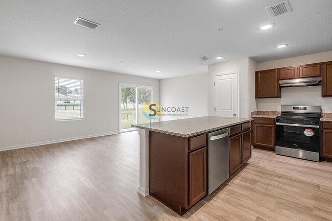 6473 Sweetbay Ln, Unit 202 in Jacksonville, FL - Foto de edificio - Building Photo