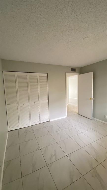 4016 Lakeside Dr, Unit 4016 in Tamarac, FL - Building Photo - Building Photo