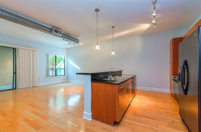 1901 Post Oak Blvd in Houston, TX - Building Photo - Building Photo