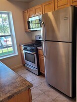 296 Ruth Ct in Middletown, NY - Building Photo