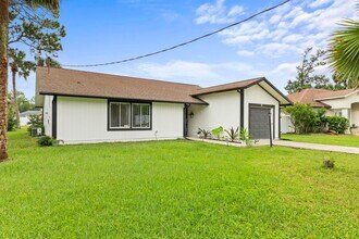8 Webb Pl in Palm Coast, FL - Building Photo - Building Photo