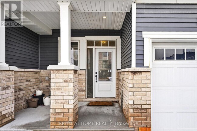 502 Culdaff Rd in Ottawa, ON - Building Photo - Building Photo