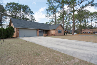 701 Little John Dr in Hinesville, GA - Building Photo - Building Photo