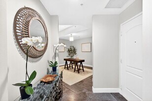 801 S Olive Ave in West Palm Beach, FL - Building Photo