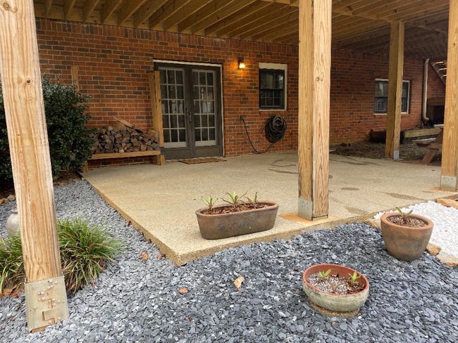242 Early Pkwy Dr in Smyrna, GA - Building Photo - Building Photo