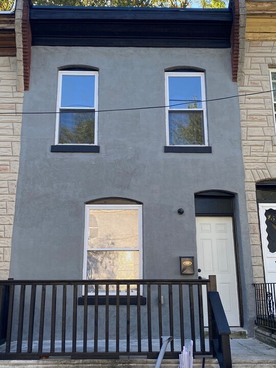 4526 Linmore Ave in Philadelphia, PA - Building Photo