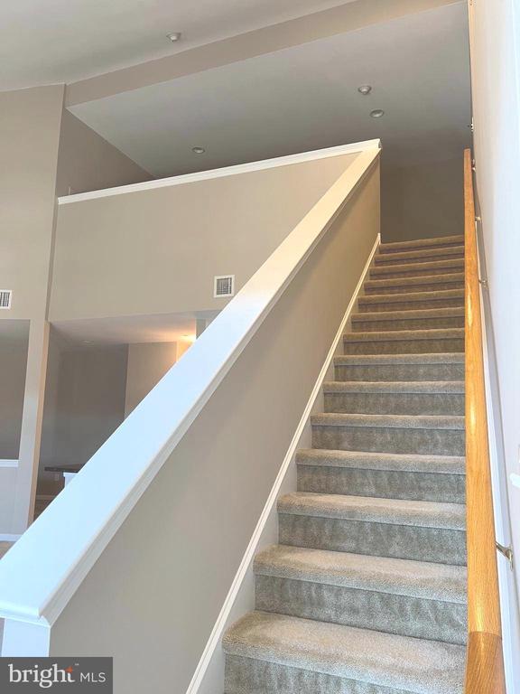 527 Carson Terrace in Huntingdon Valley, PA - Building Photo - Building Photo