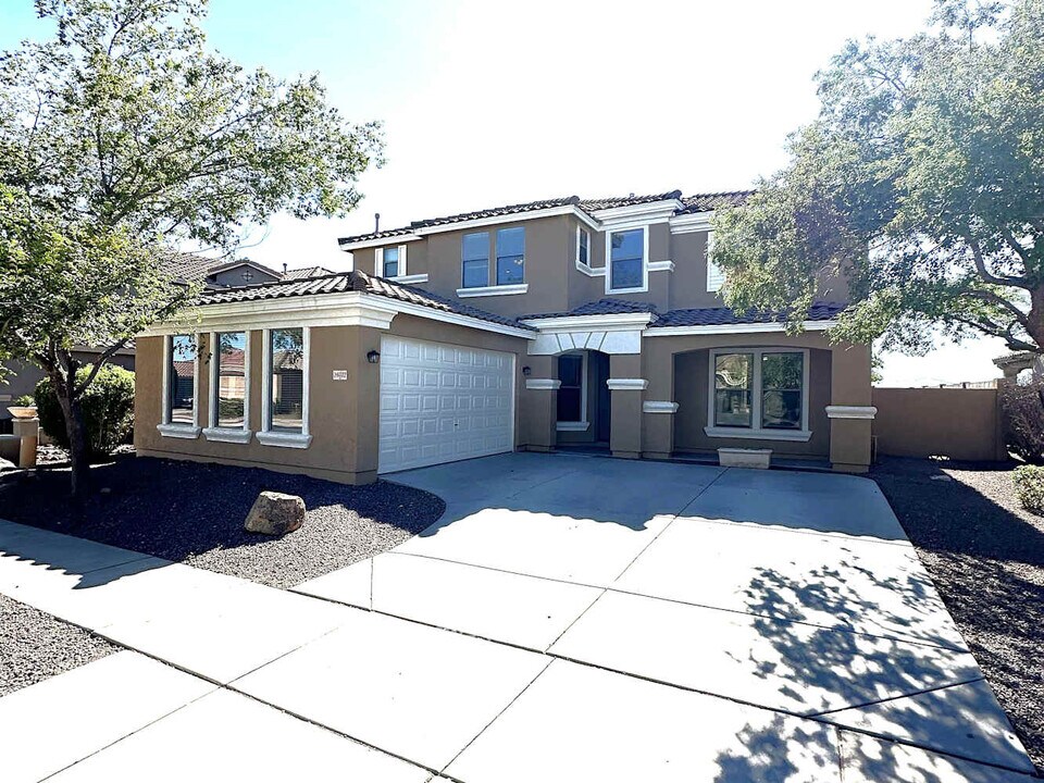 26032 N Desert Mesa Dr in Surprise, AZ - Building Photo