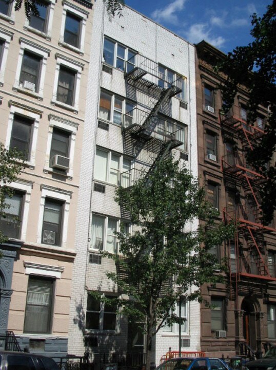 511 E 87th St in New York, NY - Building Photo