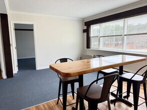 809 Portland Rd in Saco, ME - Building Photo - Building Photo