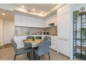 13675-1107A 107A Ave in Surrey, BC - Building Photo - Building Photo