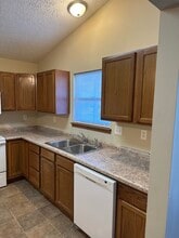 1128 Sourgum Lane in Lafayette, IN - Foto de edificio - Building Photo