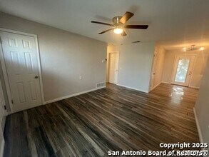 4606 Avenida Prima St in San Antonio, TX - Building Photo - Building Photo