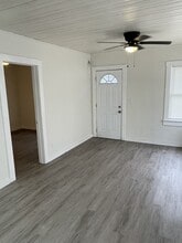 10005 N Arden Ave in Tampa, FL - Building Photo - Building Photo