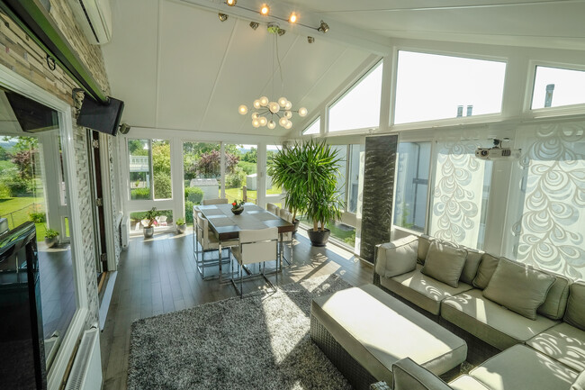property at 1034 Koelle Blvd