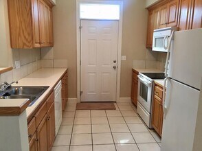 6328 Lakeside Ln in Lawrence, KS - Building Photo - Building Photo