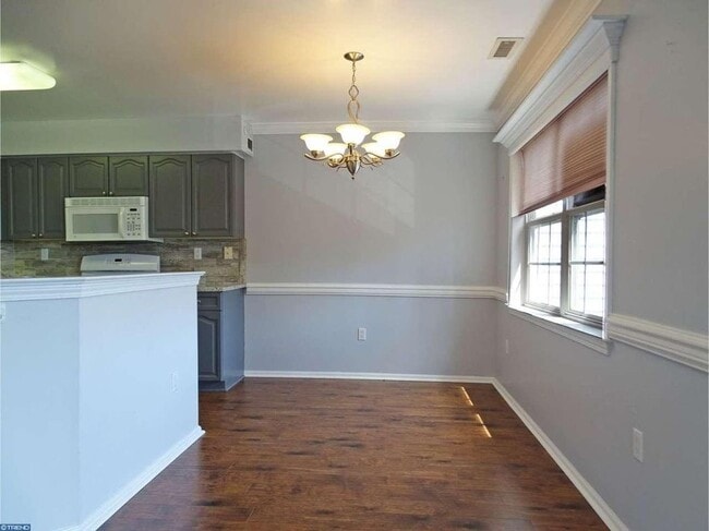 202 Red Maple Ct in Warminster, PA - Building Photo - Building Photo