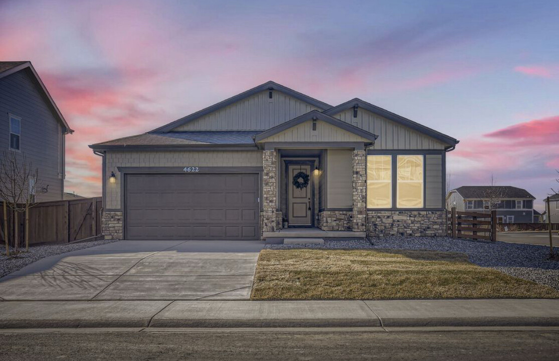 4622 Amrock Dr in Johnstown, CO - Building Photo