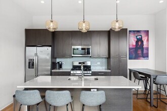 1728 W Division St in Chicago, IL - Building Photo - Building Photo