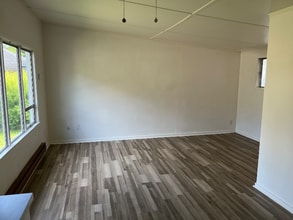 435 NE Birch St in Issaquah, WA - Building Photo - Building Photo