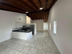 6200 NW 26th Ct in Sunrise, FL - Building Photo - Building Photo