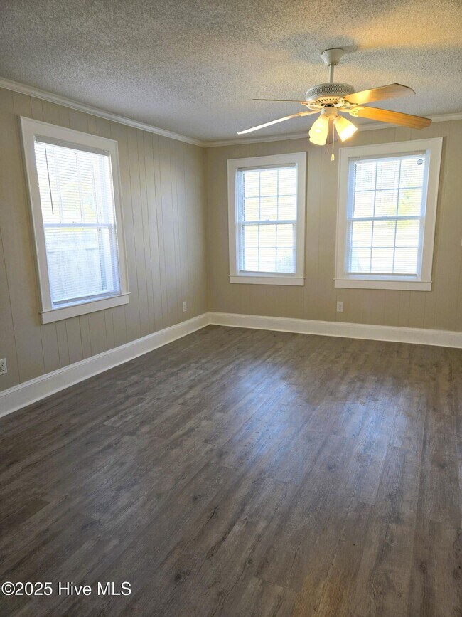414 Mercer Ave in Wilmington, NC - Building Photo - Building Photo