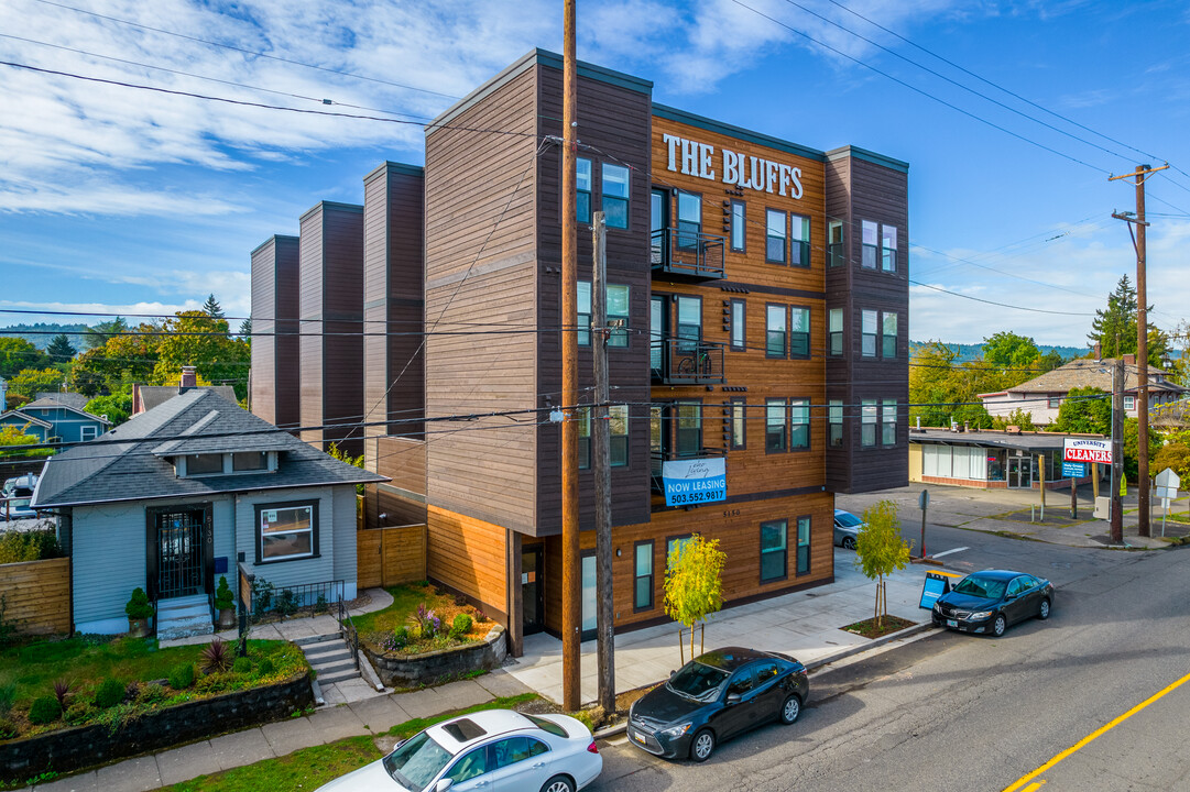 The Bluffs in Portland, OR - Building Photo