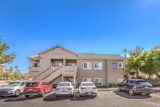 2101 Quartz Cliff St in Las Vegas, NV - Building Photo - Building Photo