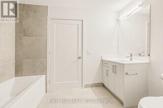 79 Marquette Ave in Ottawa, ON - Building Photo - Building Photo