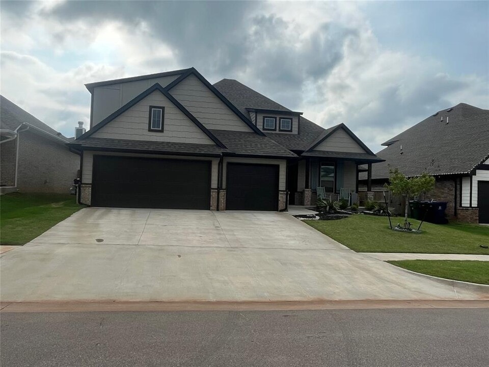 5405 Carmel Crk Dr in Oklahoma City, OK - Building Photo