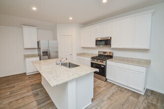 31310 Yatesbury Ln in Fulshear, TX - Building Photo - Building Photo