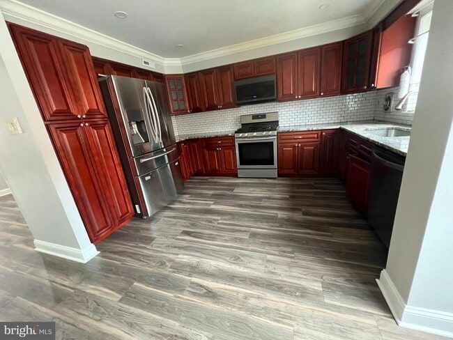 7329 Merganser Pl