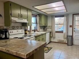 26 Canary Rdg in Waynesville, NC - Building Photo