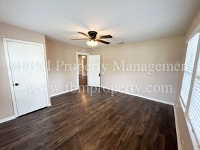 212 W Marshall St in Palmer, TX - Building Photo - Building Photo