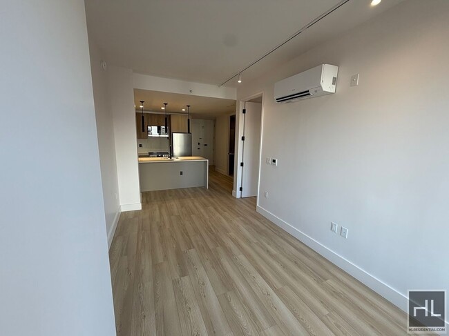 85-84 4th Ave