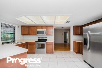 6914 Oldgate Cir in New Port Richey, FL - Building Photo - Building Photo