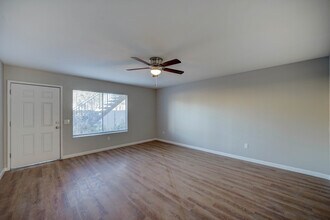 5301 W Campbell Ave, Unit 2 in Phoenix, AZ - Building Photo - Building Photo