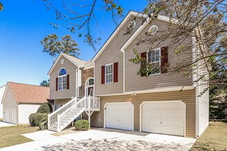 5879 Newnan Ct in Austell, GA - Building Photo - Building Photo