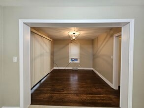 8715 Ridge St in River Grove, IL - Foto de edificio - Building Photo