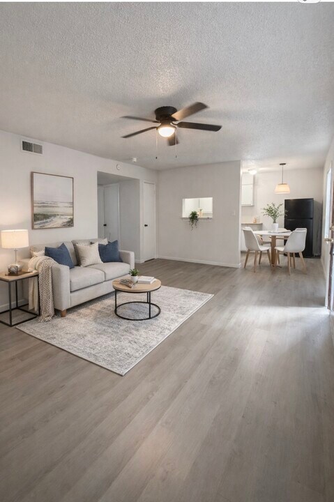 1614 Vauthier St in La Marque, TX - Foto de edificio