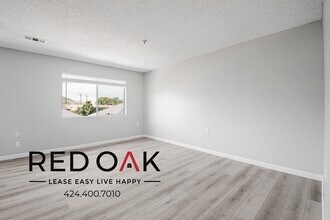 14814 Gale Ave, Unit B80 in Hacienda Heights, CA - Foto de edificio - Building Photo