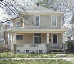 1329 Kentucky St in Lawrence, KS - Building Photo