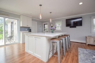 39 Grafton St in Newport, RI - Building Photo - Building Photo