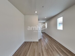 510 Silverbell Fls Pl in Henderson, NV - Building Photo - Building Photo